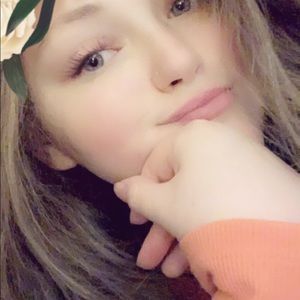 Meet your Posher, Rebecca